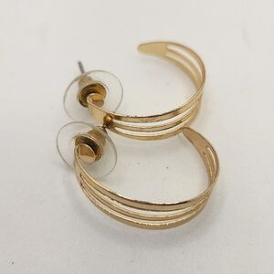 GOLD HOOP EARRINGS